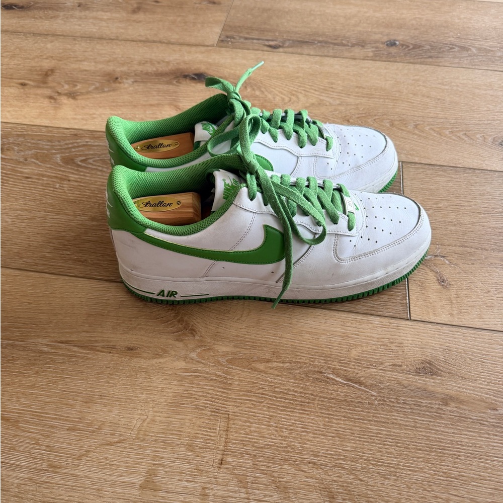 Mens Nike Air Force 1 07 white chlorophyll
